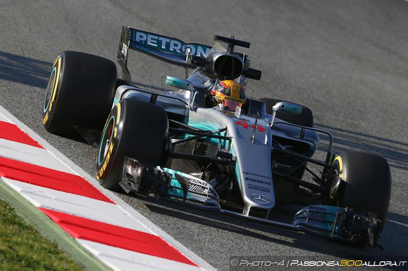 F1 | Test day 1: Hamilton leader, ma la Ferrari c’è