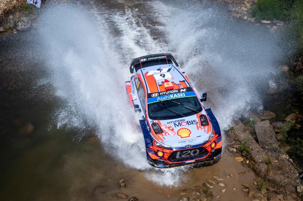 WRC | Sardegna: Tänak senza servosterzo nell'ultima prova, vince Sordo