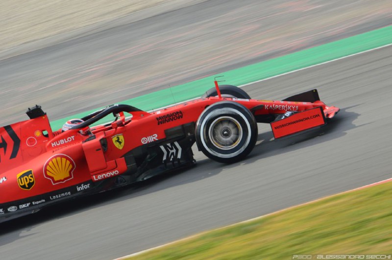 F1 | GP Austria: Leclerc davanti in FP2. A muro Verstappen e Bottas