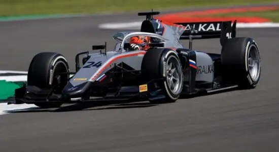 F2 | Gran Bretagna: Nikita Mazepin incontrastato nella feature race