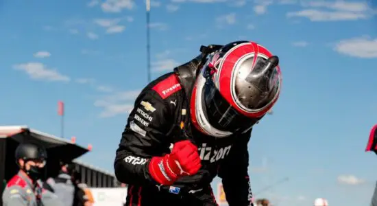 IndyCar | St. Petersburg: Power in pole davanti a Rossi
