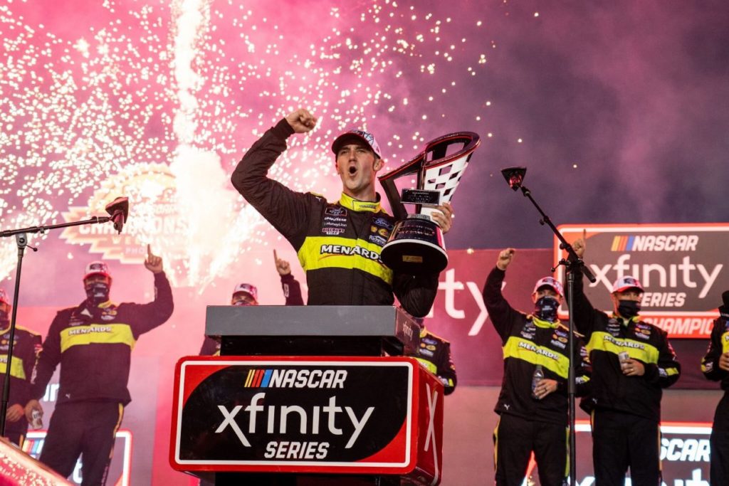 Cindric trofeo campione Xfinity 2020
