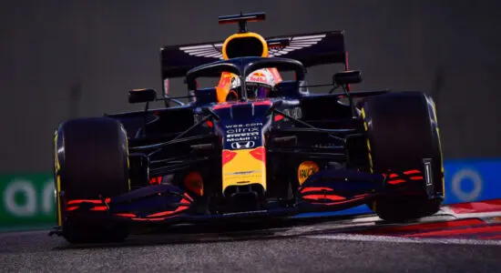 F1 | GP Abu Dhabi 2020, qualifiche: Verstappen beffa le Mercedes per la pole, Leclerc nono