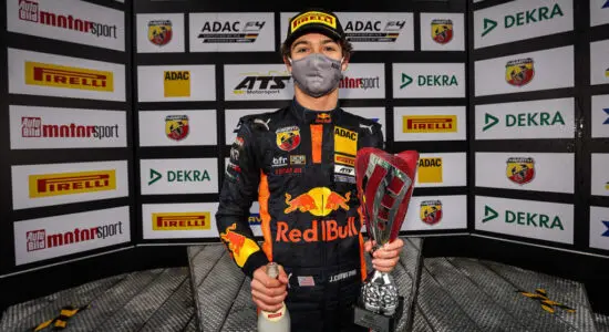 F3 | Crawford al fianco di Iwasa con il team Hitech