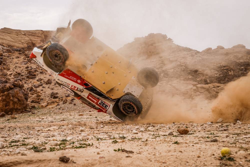 Dakar 2021 | Giorno 5: Giniel De Villiers vince la tappa di Al Qaysumah, Lategan out
