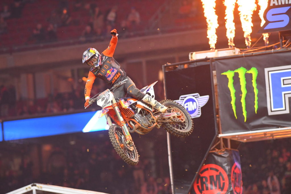 Supercross | Webb beffa Roczen e conquista Houston #3