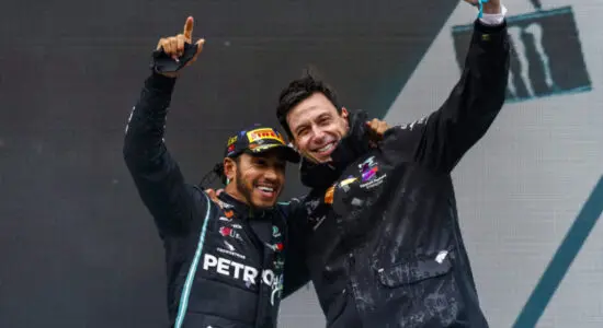 F1 | Lewis Hamilton rinnova con Mercedes per il 2021