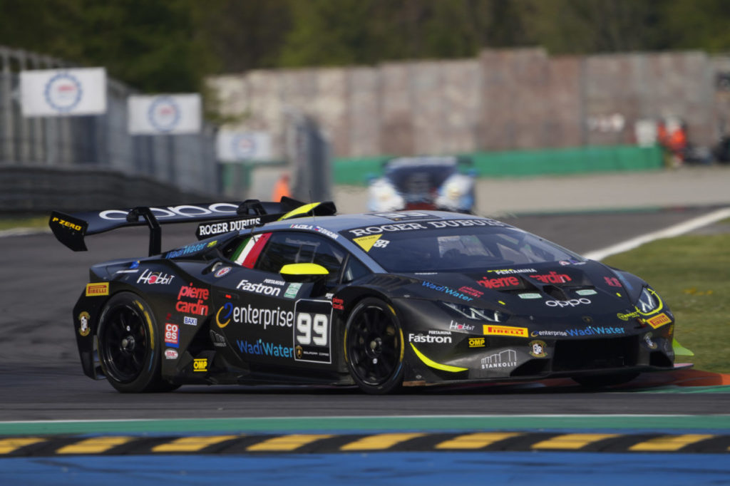 Debutto con vittoria per Andrea Cola nel Lamborghini Super Trofeo