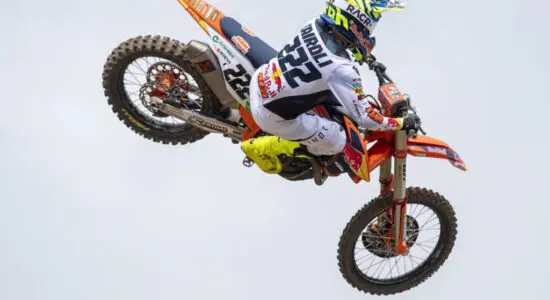 MXGP | GP Gran Bretagna 2021: grande spettacolo a Matterley Basin, vince Cairoli