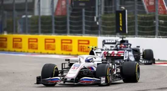 F1 | GP Russia 2021, Gara, Schumacher: “Il mio primo ritiro, fa parte del gioco”