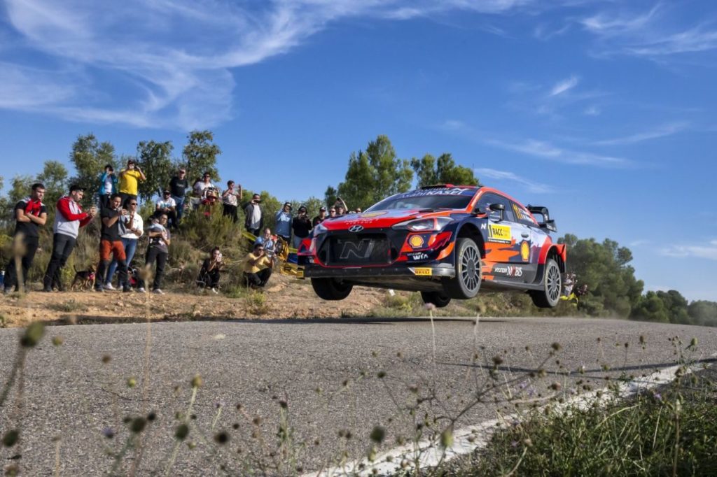 WRC | Rally di Catalunya 2021: tutto invariato nella seconda tappa, Neuville sempre leader