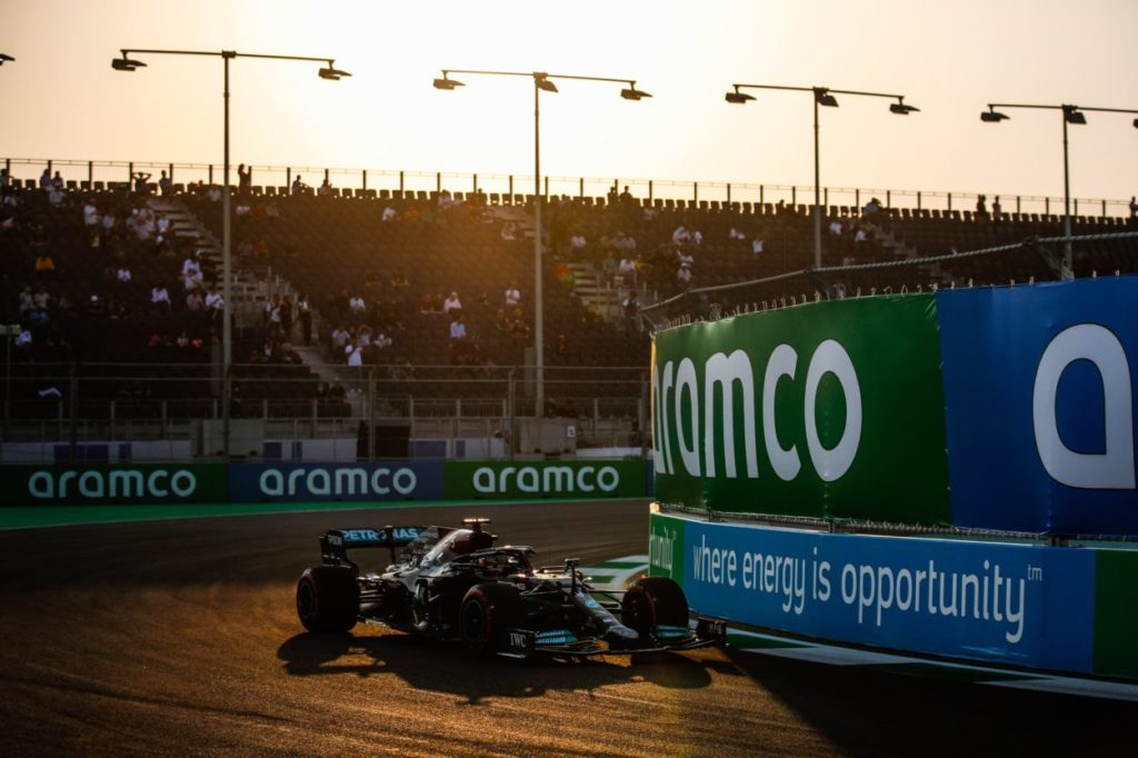 F1 | GP Arabia Saudita 2021: nessuna penalità per Hamilton, sia per bandiere gialle che per impeding (reprimenda)
