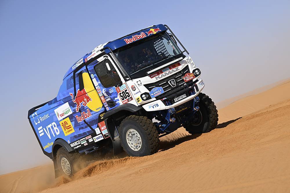 Dakar 2022 | Giorno 4: penalizzato Al Rajhi, Al-Attiyah torna davanti a tutti. Petrucci sfiora il podio