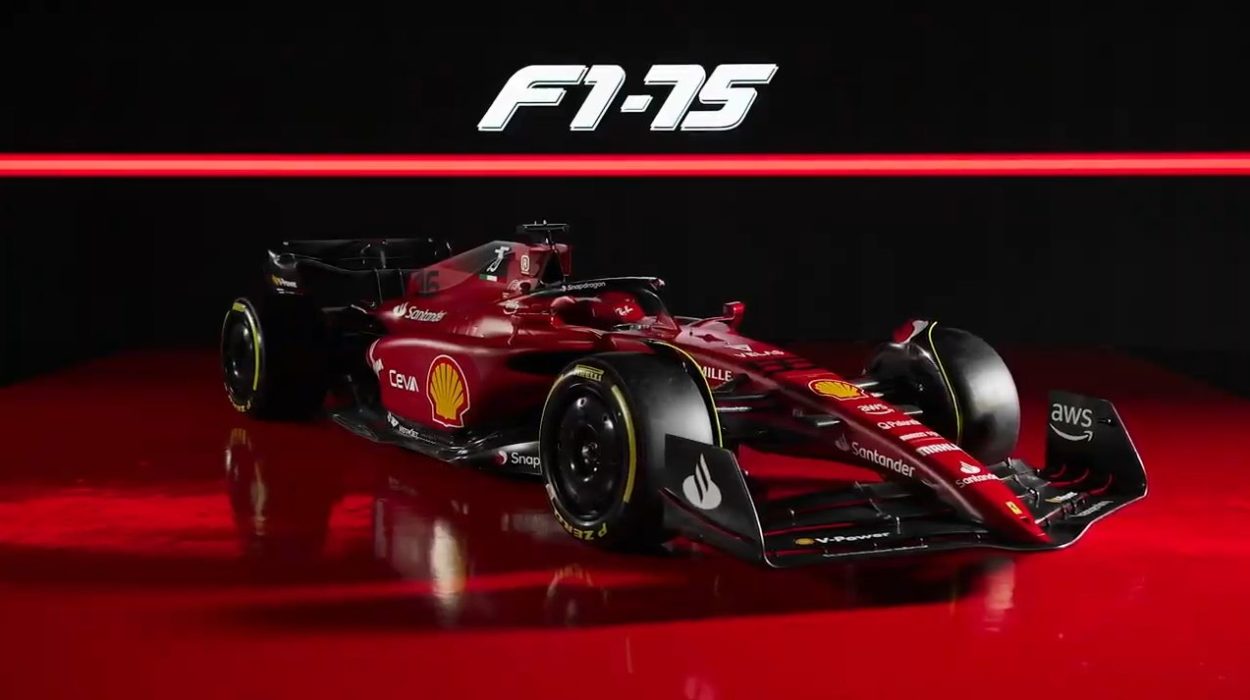 F1 | Ferrari, presentata ufficialmente la F1-75 di Leclerc e Sainz