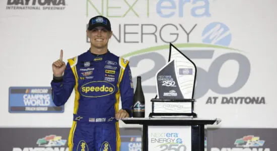 NASCAR | Truck Series: Zane Smith vince la gara di apertura a Daytona!