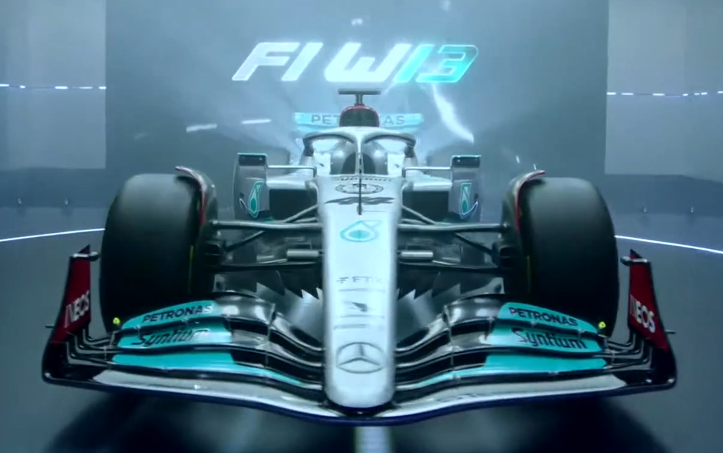 F1 | Mercedes presenta la W13, l'arma di Lewis Hamilton e George Russell per il 2022