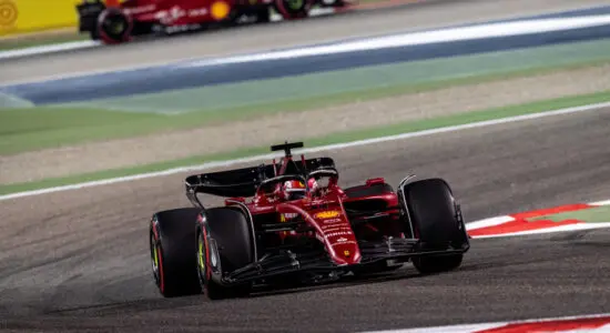 F1 | GP Bahrain 2022, gara: Leclerc stravince, doppietta Ferrari! Red Bull ritirate, Hamilton 3°, Magnussen 5°!