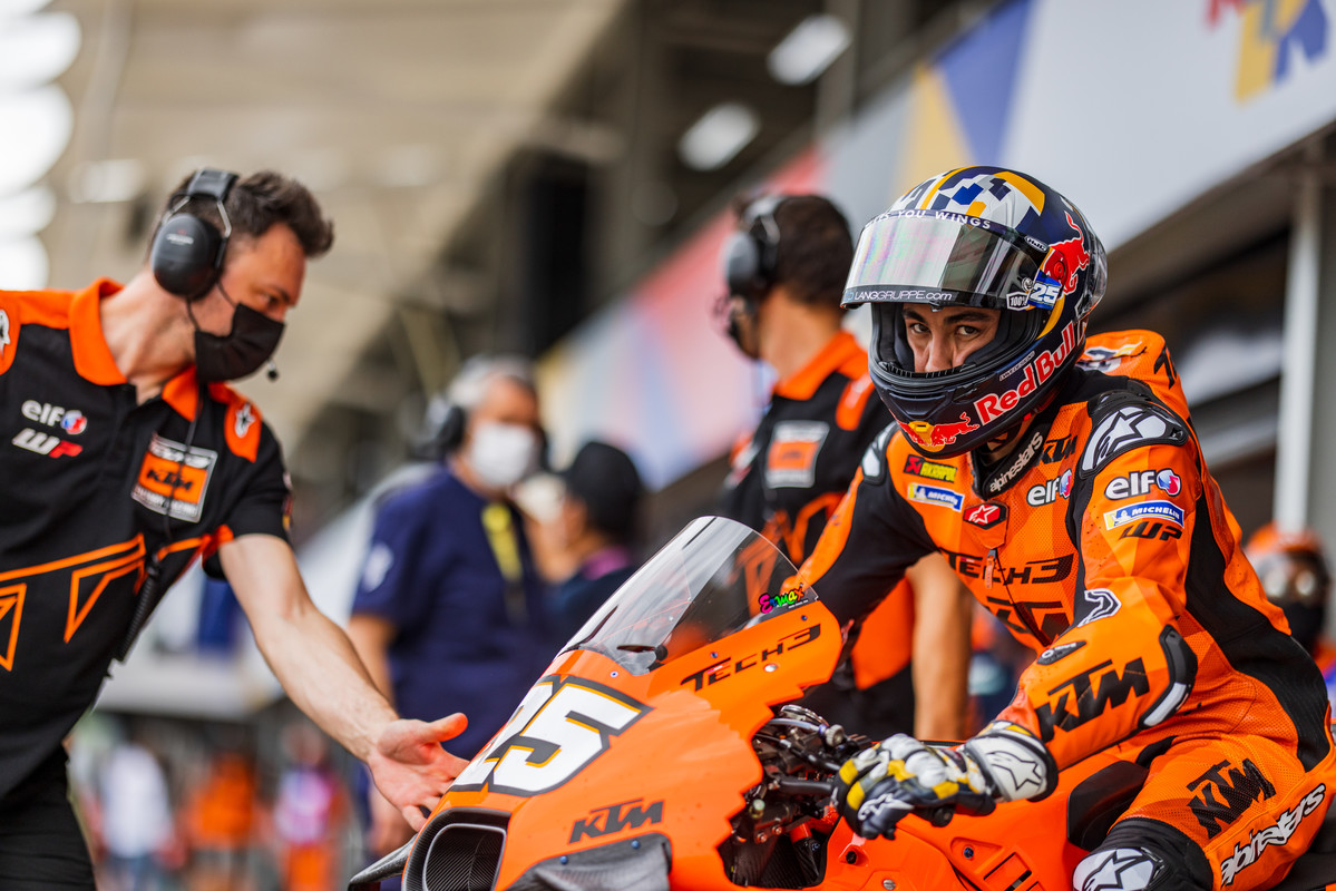 MotoGP | Qualifiche GP Indonesia 2022, le parole del Team KTM Tech3