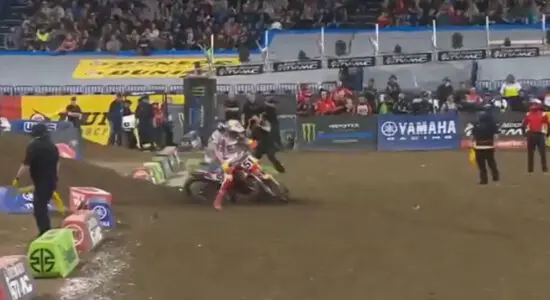 Supercross | Barcia penalizzato di tre punti per lo scontro con Anderson a Indianapolis