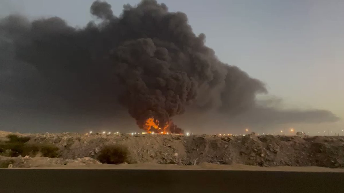F1 | GP Arabia Saudita 2022: incendio ad una raffineria Aramco a 10 km dal circuito di Jeddah, la F1 in attesa di informazioni