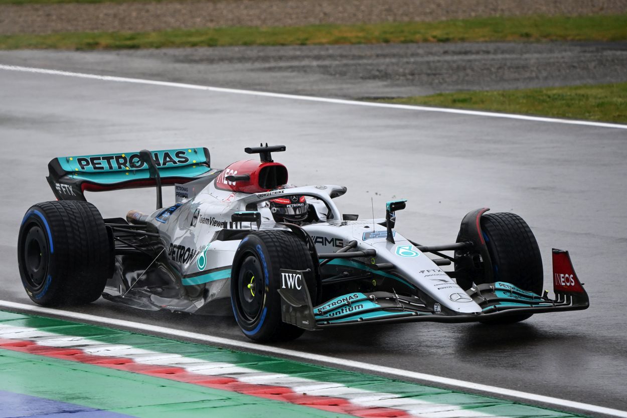F1 | GP Emilia Romagna 2022, i team radio Mercedes: Russell proattivo e attento, Hamilton rassegnato e demotivato