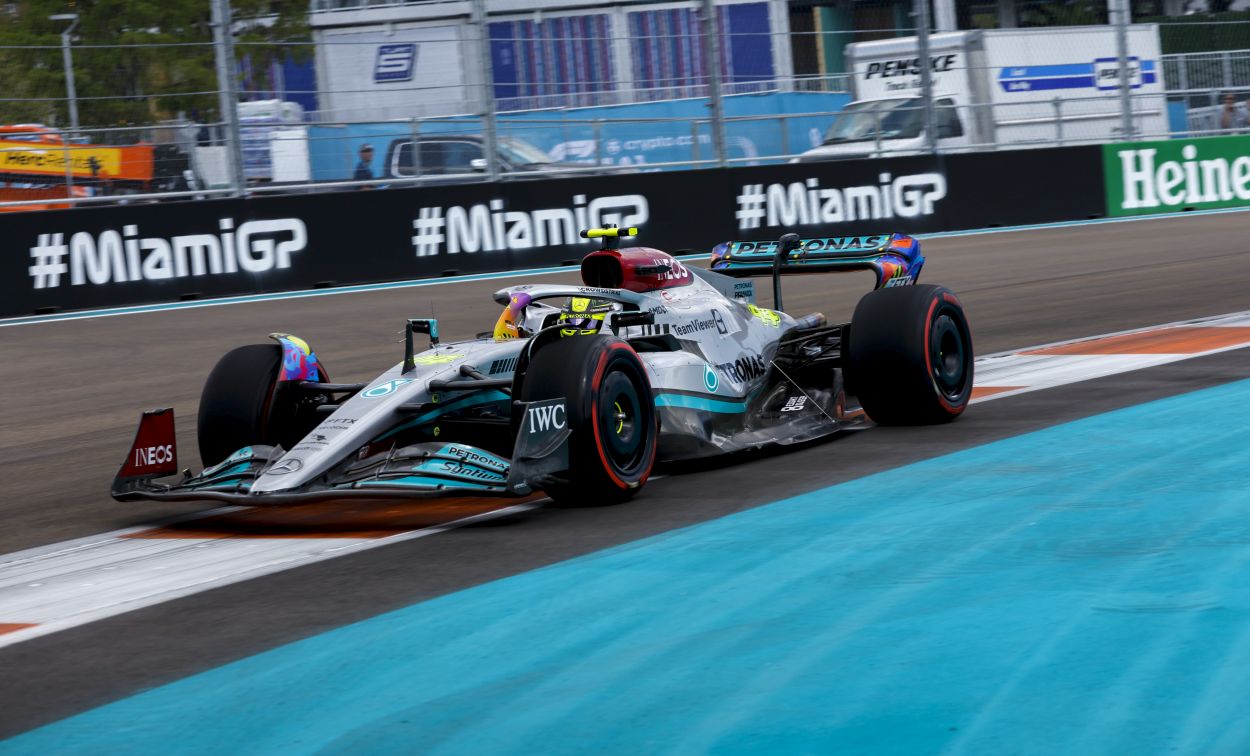 F1 | GP Miami 2022, Libere, Hamilton: "Il caldo mi ricorda la Malesia"