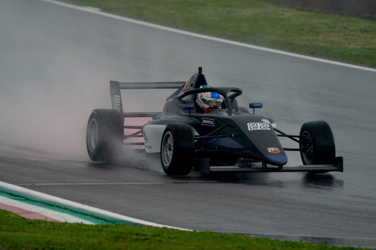 F4