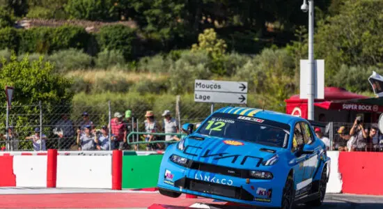 WTCR | GP Portogallo 2022: il gioco di squadra vanifica il capolavoro di Ehrlacher, Urrutia vince gara-1