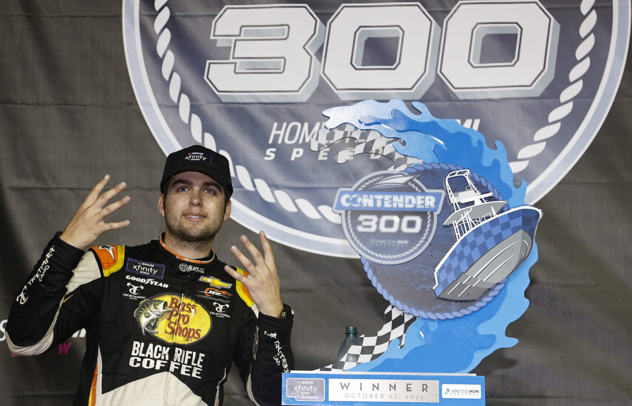 NASCAR | Xfinity Series: Gragson evita la beffa e conquista Homestead!