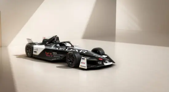 Formula E | La Jaguar I-TYPE 6 premiata ‘eRacing Car of the Year’ ai GQ Awards