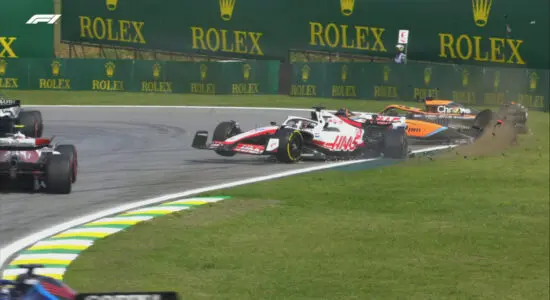 F1 | GP San Paolo 2022, Daniel Ricciardo penalizzato di 3 posizioni in griglia ad Abu Dhabi per l’incidente con Magnussen