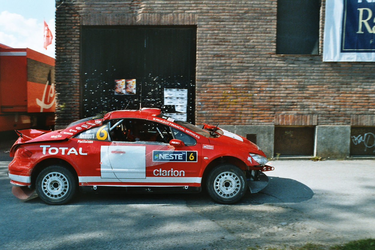 WRC | Rally di Finlandia 2004: tre marce bastano a Grönholm