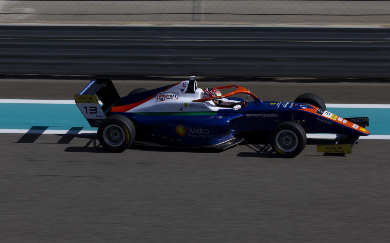 F4 UAE