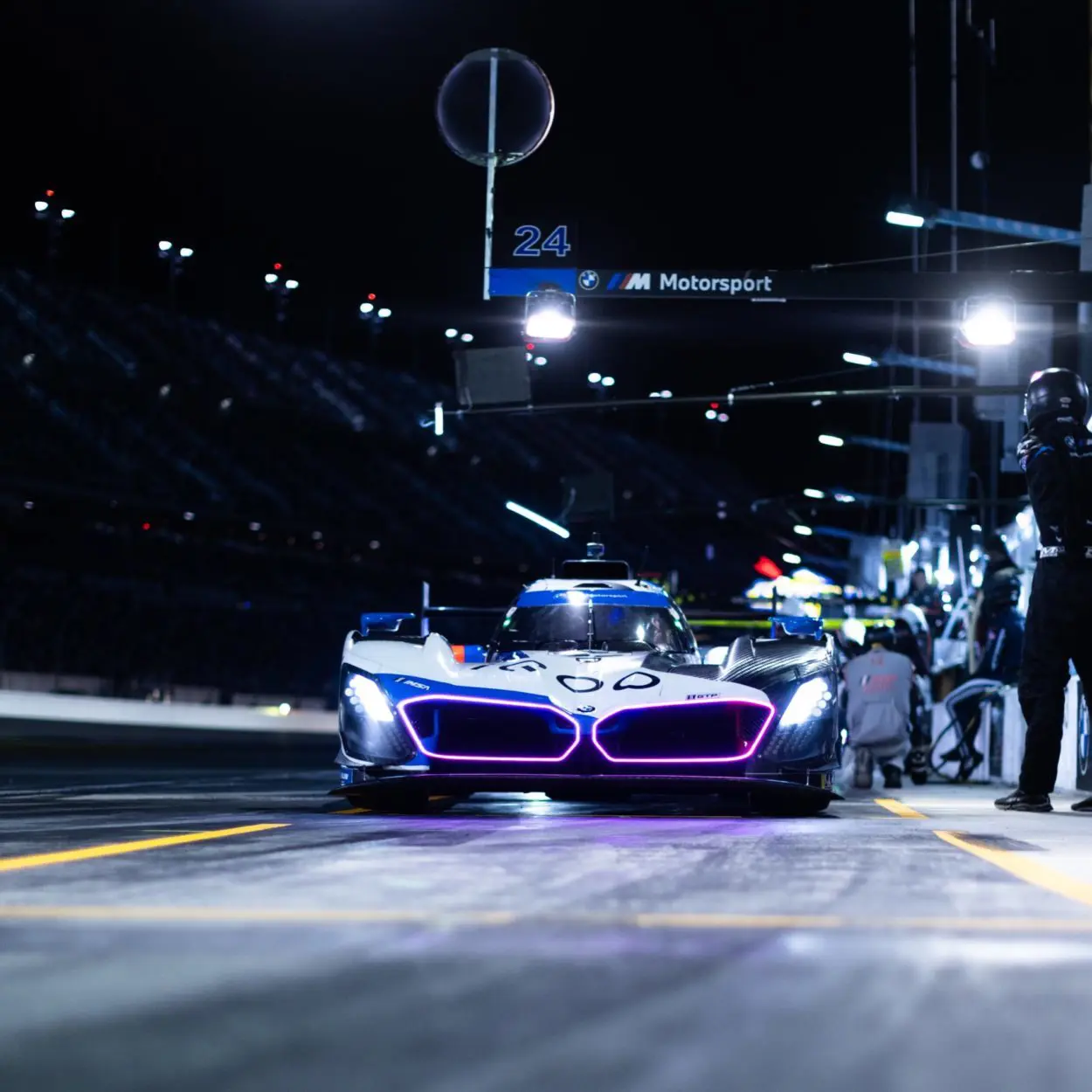 BMW M Hybrid V8 | Rolex 24 Hours at Daytona