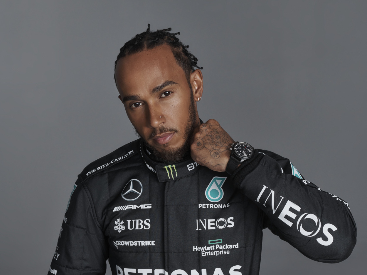 F1 | Mercedes W14, le parole di Lewis Hamilton: "L'evoluzione della vettura è affascinante. Amo la nuova livrea"
