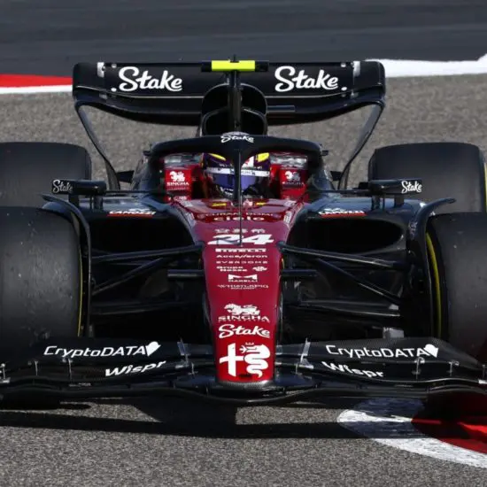 F1 | Test Bahrain 2023, Day 2, Zhou: “Sono solo test, ma è bello vedere il nostro nome lì in alto”