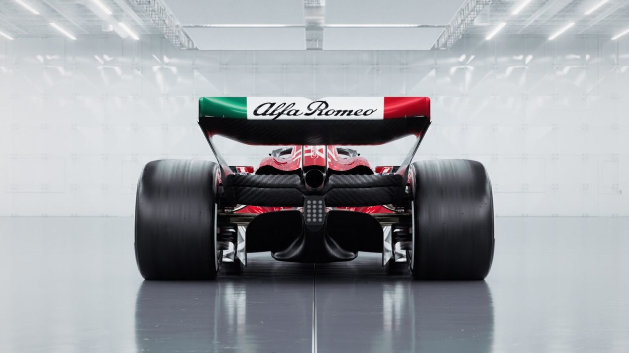 F1 | Alfa Romeo C43, le immagini della nuova monoposto svizzera [Gallery]