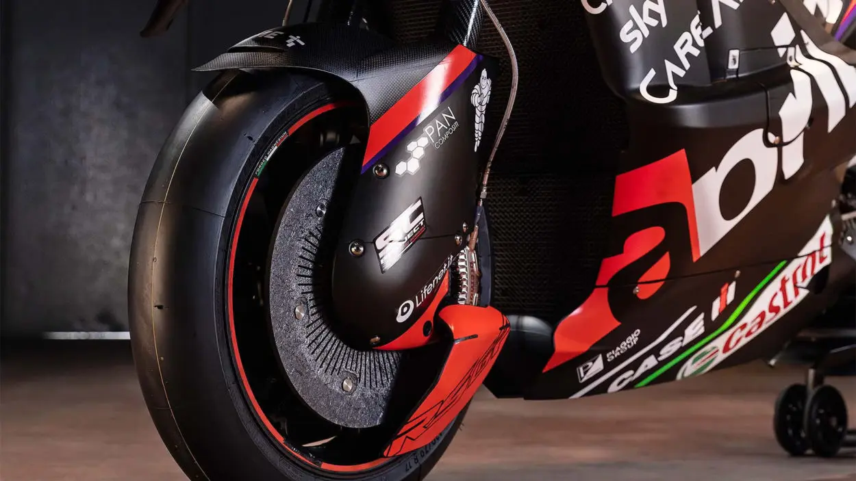 MotoGP | Presentata la nuova Aprilia RS-GP 2023 per il prossimo campionato della classe regina