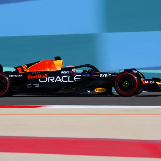 F1 | GP Bahrain 2023, qualifiche: Red Bull fa 1-2 con Verstappen in Pole e Pérez al suo fianco. Ferrari in seconda fila, Alonso quinto