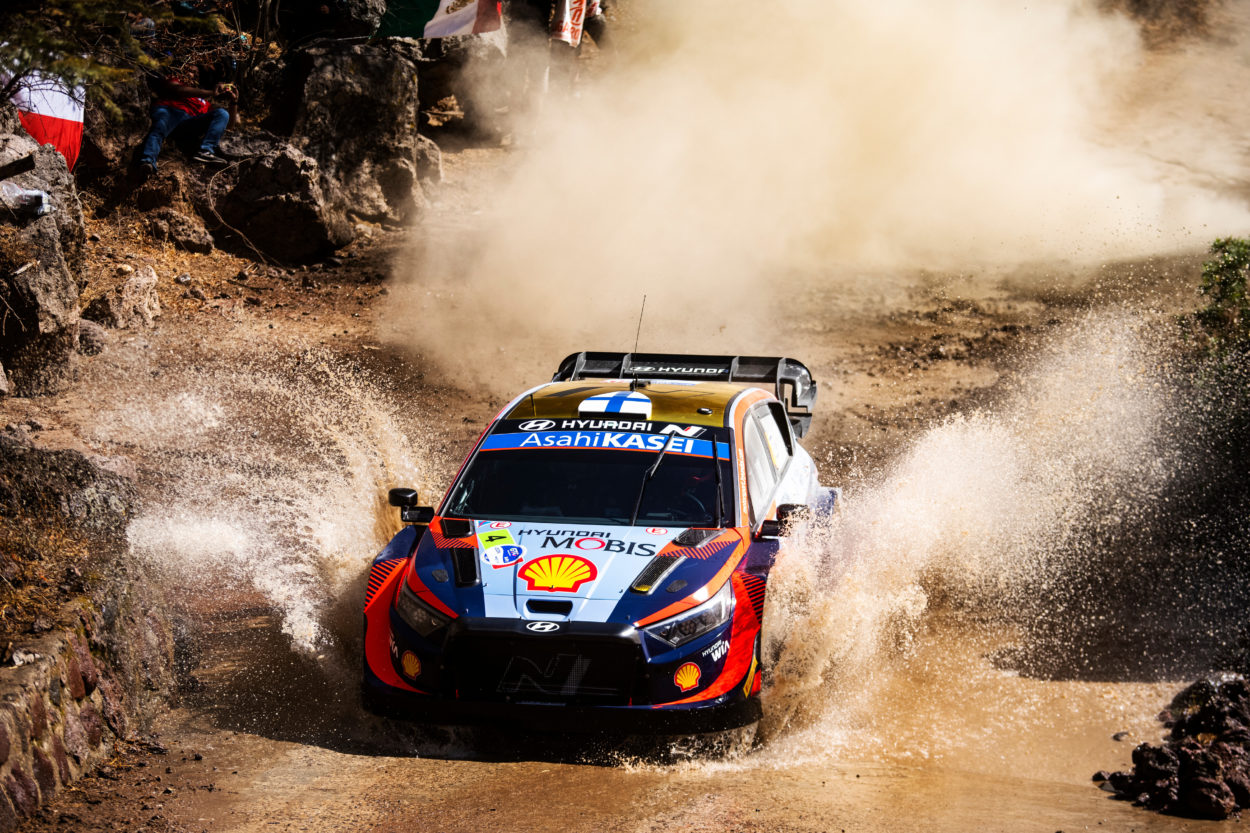 WRC | Rally del Messico 2023, PS1-5: Lappi e Ogier in fuga, Caporetto Ford