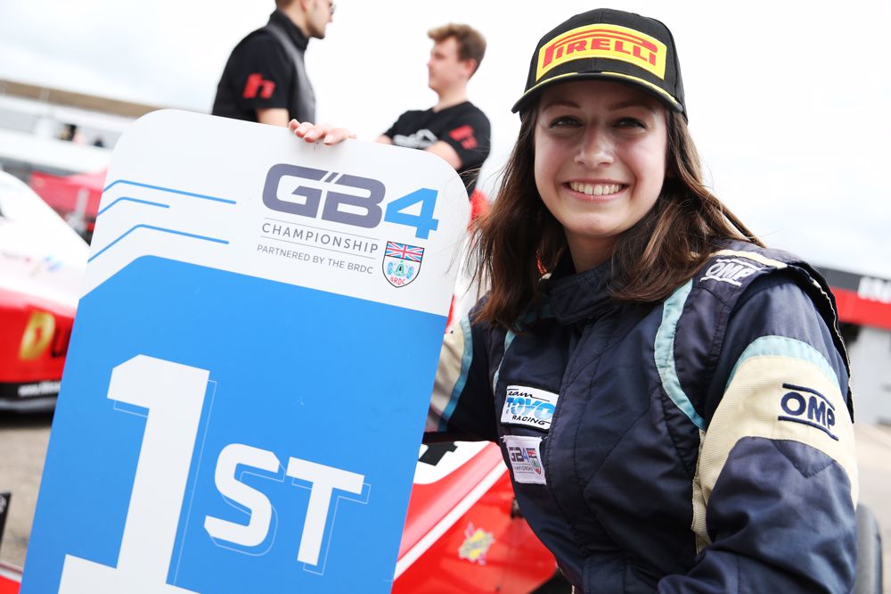 F1 Academy | Megan Gilkes completa la line-up del team Carlin