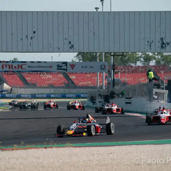F4 Italia | Misano 2023: Arvid Lindblad domina anche gara 3
