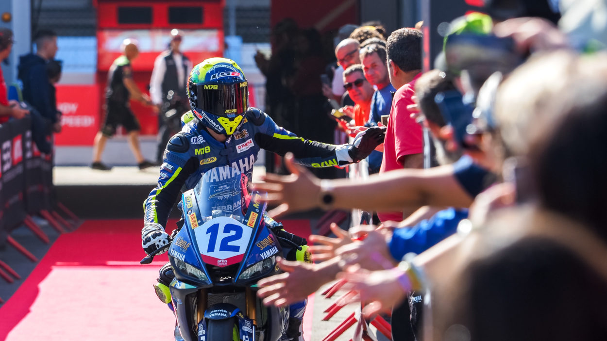 SSP300 | Round Catalogna 2023, qualifiche: Humberto Maier in pole (e penalizzato per gara-1) dopo l'ennesima farsa