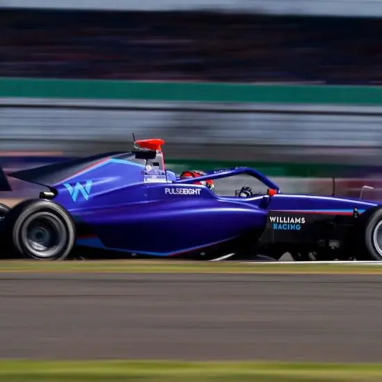 F3 | GP Belgio 2023, Prove Libere: Luke Browning in cima alla classifica sul bagnato