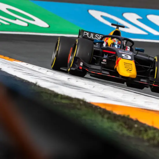 F2 | GP Olanda 2023: Jak Crawford centra la pole position nel festival delle bandiere rosse
