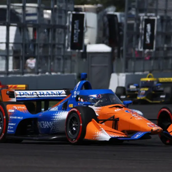 Scott Dixon, a Indianapolis gara da… F1 d’altri tempi