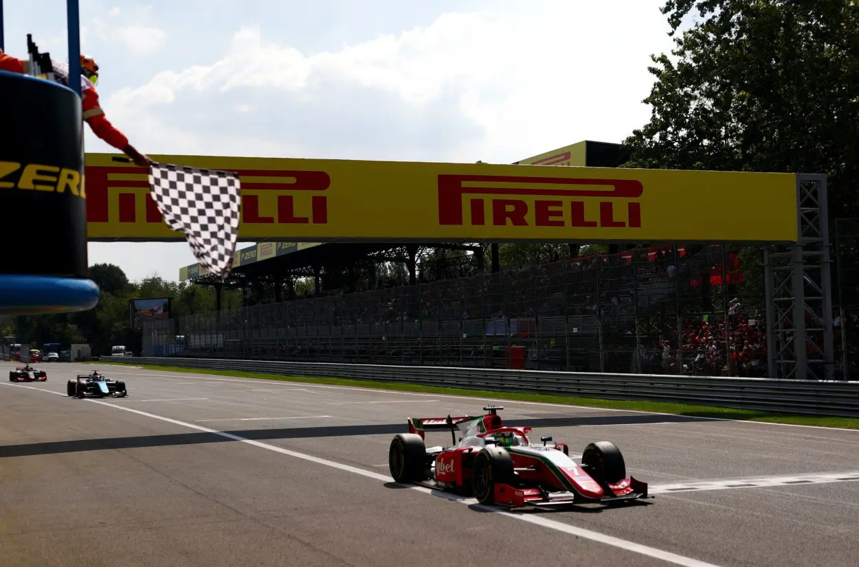 F2 | GP Italia 2023: Frederik Vesti domina la sprint race a Monza
