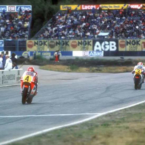 Kenny vs Freddie 40 anni dopo: le differenze tra Yamaha e Honda