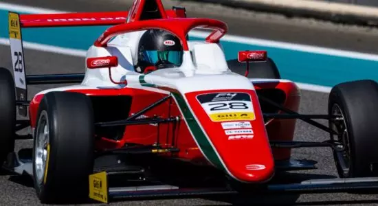 F4 UAE | Abu Dhabi #3 2024: Doriane Pin vince gara 1! Penalità di 5 secondi per Kean Nakamura-Berta