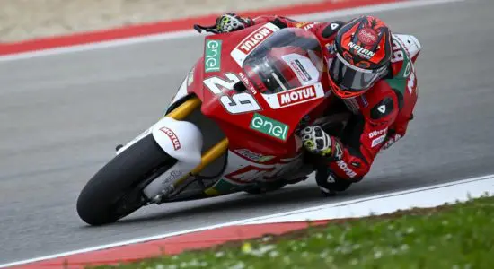 MotoE | GP Portogallo 2024, Gara 1: Nicholas Spinelli vince per la seconda volta nella categoria